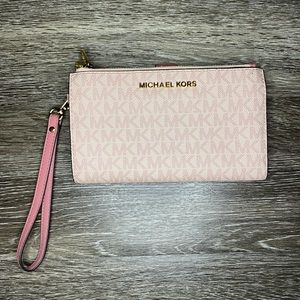 **SOLD** Pink Michael Kors Wristlet